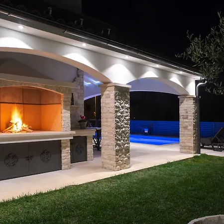 Kata Villa *