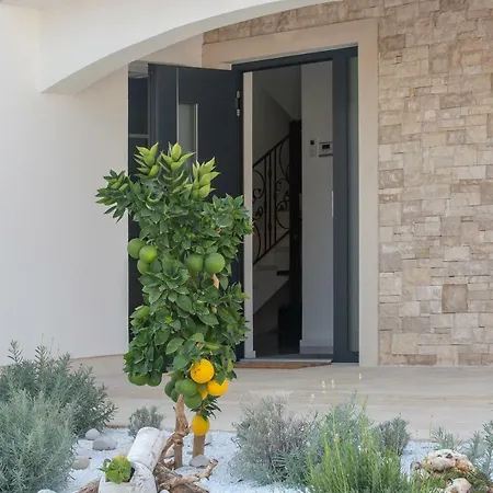 Kata Villa *